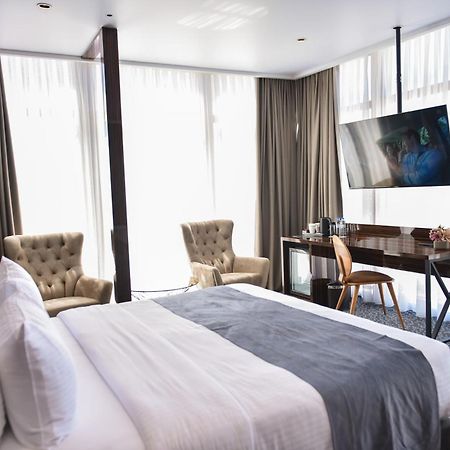 Hotel Monarch Батуми Екстериор снимка