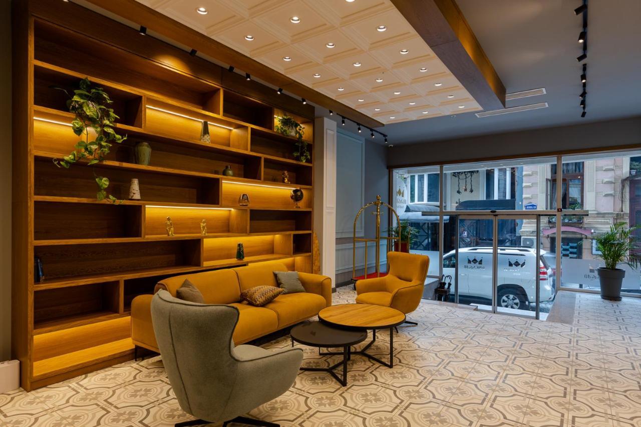 Hotel Monarch Батуми Екстериор снимка