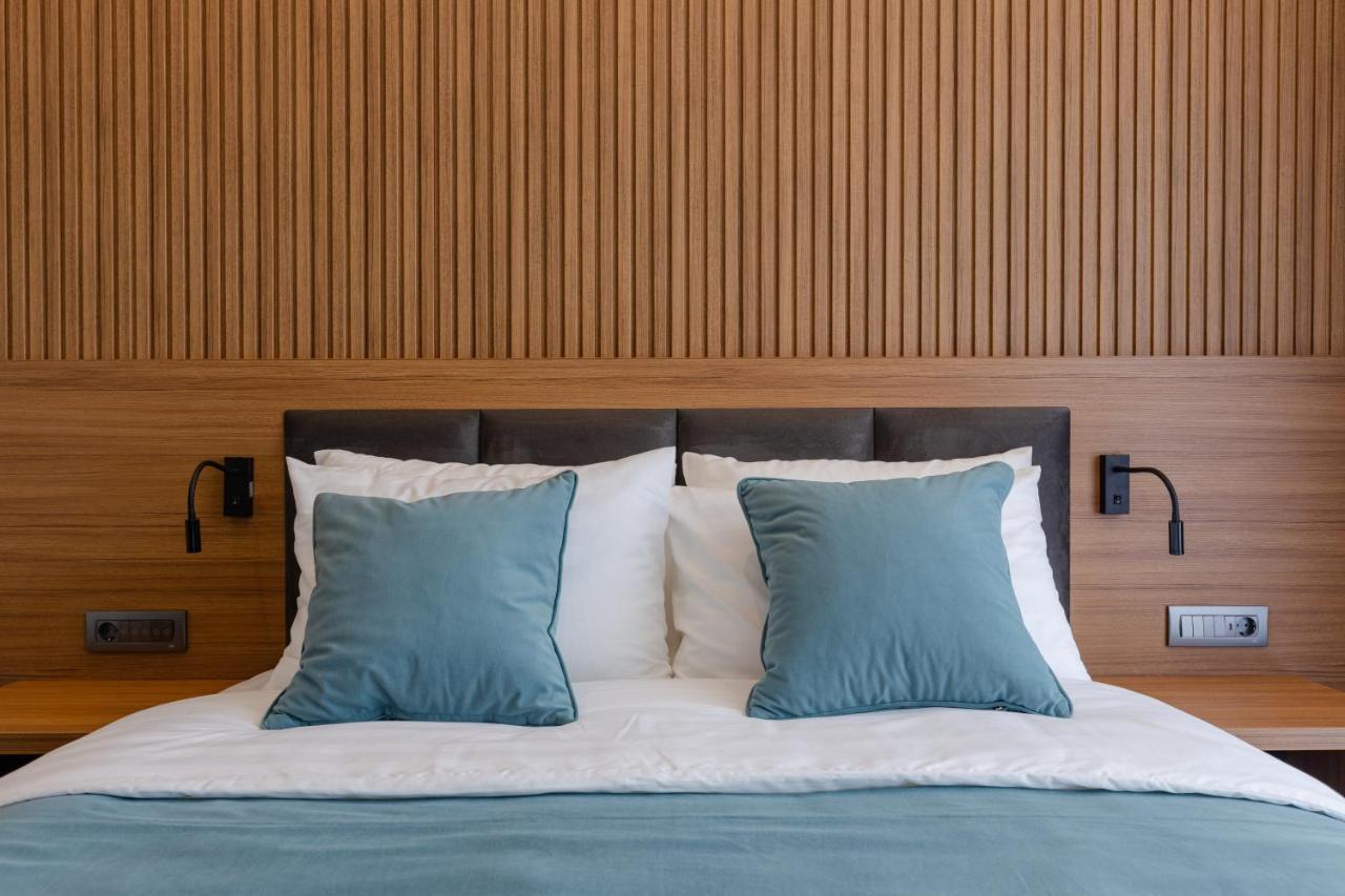 Hotel Monarch Батуми Екстериор снимка
