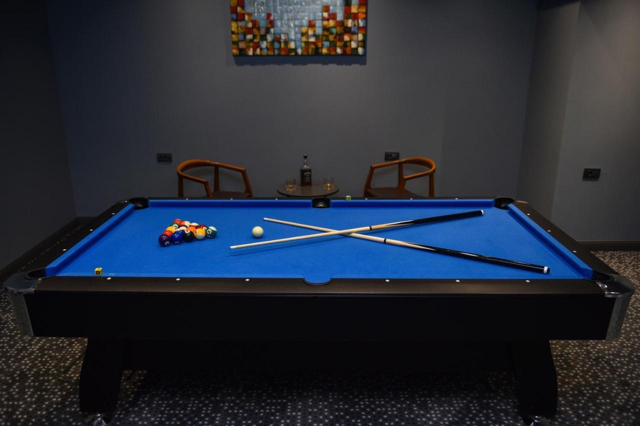 Hotel Monarch Батуми Екстериор снимка